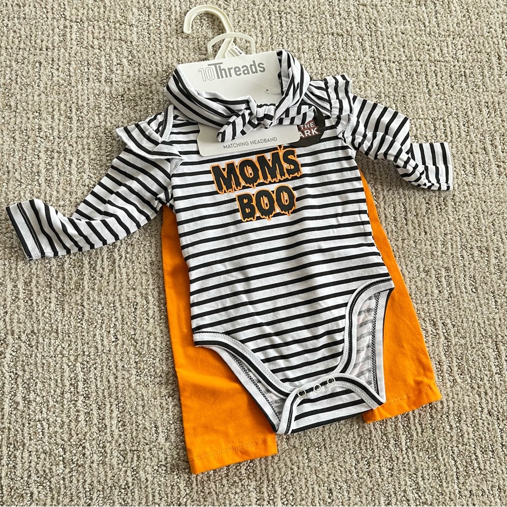Mom’s Boo Baby Halloween Outfit 3-6m